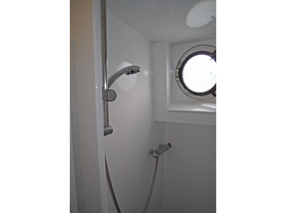 Fore ship, Accommodation